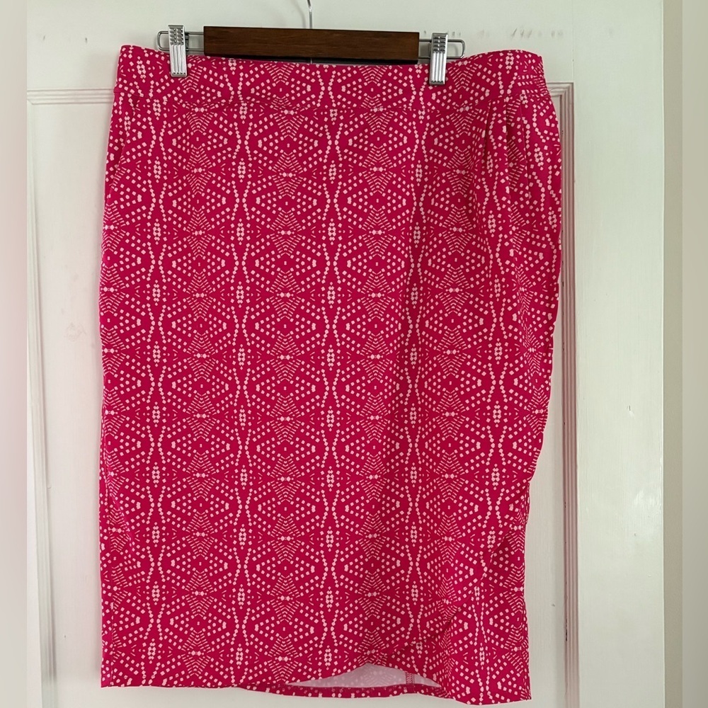 Rip Skirt Hawaii Pink and White Skirt - EUC